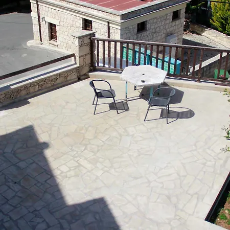 Marmaras Guest house