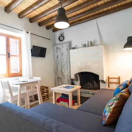 Marmaras Guest house Lysos